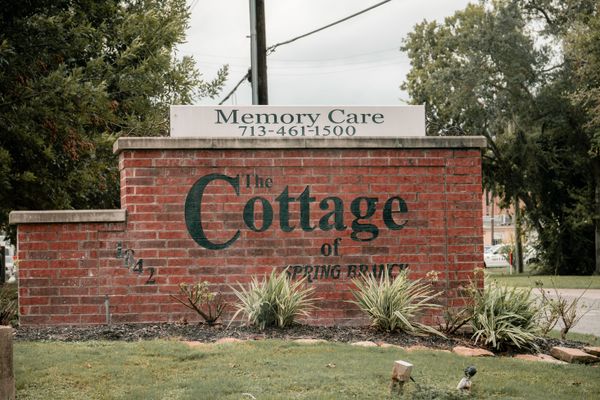 Village Green Alzheimer's Care Home - Cottage of Spring Branch - image 1