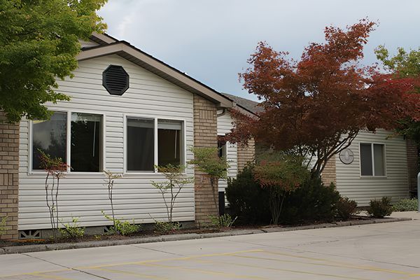 Ashley Manor Brookhurst - image 1