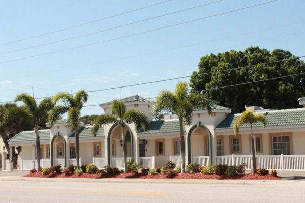 Alhambra Health and Rehabilitation Center - image 1