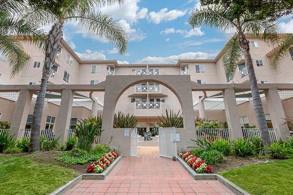 Brookdale Santa Monica Gardens - image 1