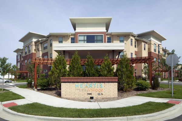 Heartis Orland Park - image 1
