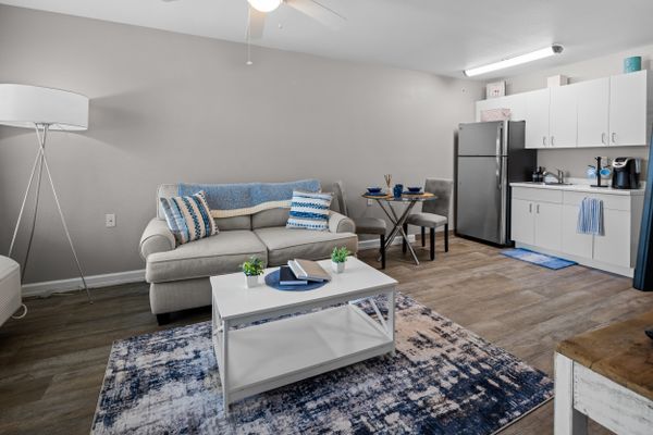 Pinewood Hills - Sky Active Living - image 1
