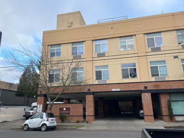 Emerson House Portland - image 1