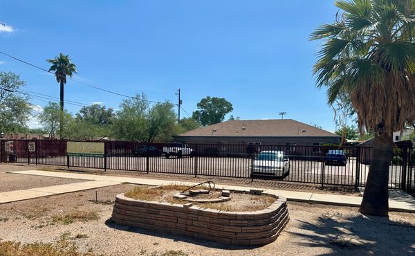 The Villas at King Road - Villa B - image 1