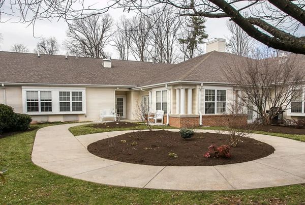 Cardinal Senior Living at Roanoke - image 1