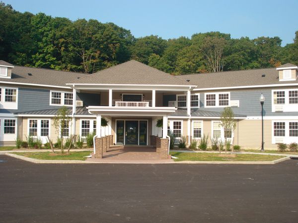 Mountain Valley Manor - image 1