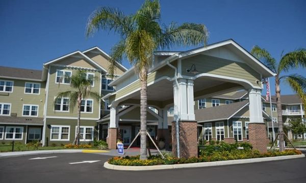 Orchard Heights Gracious Retirement Living - image 1