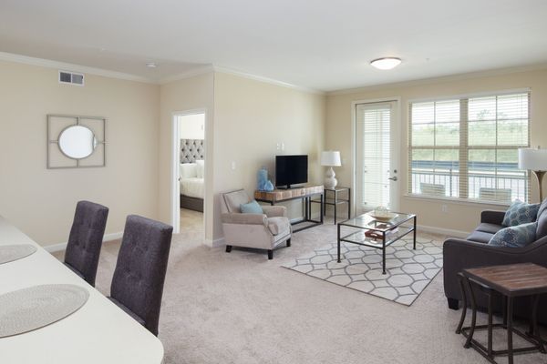 Seabrook Pointe - image 1