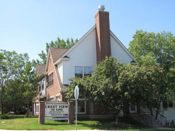 Crest View On 42nd - image 1