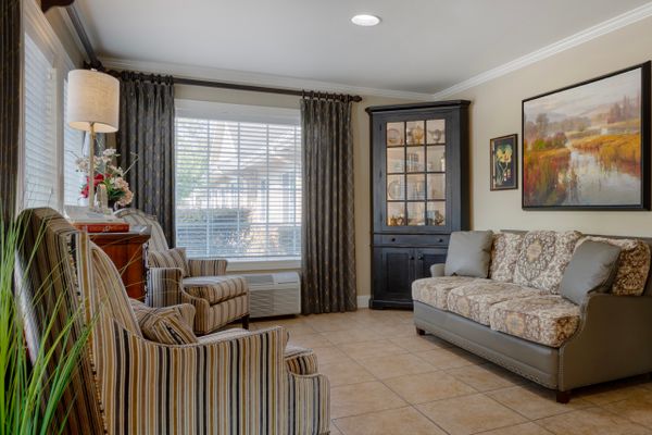 Cinco Ranch Alzheimer’s Special Care Center - image 1