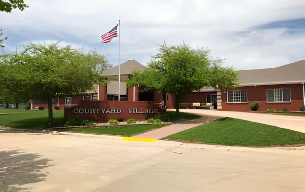 Courtyard Village Of Kewanee - image 1