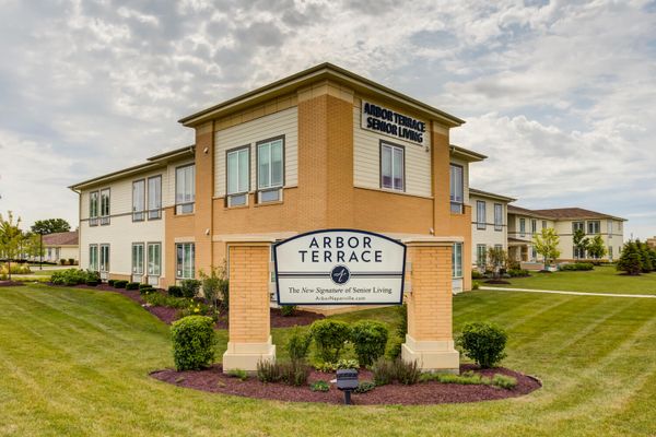 Arbor Terrace Naperville - image 1