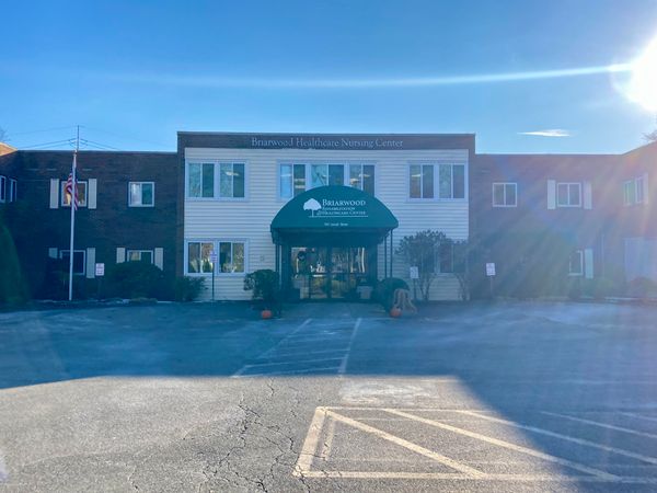Briarwood Rehabilitation & Healthcare Center - image 1