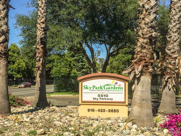 Sky Park Gardens - image 1