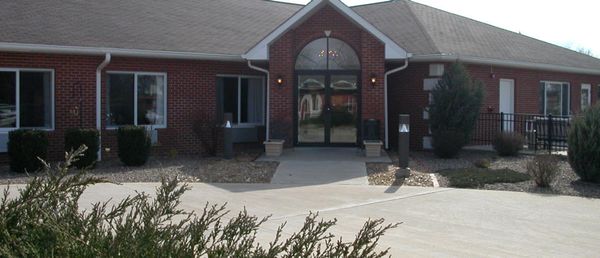 Pittsfield Manor - image 1