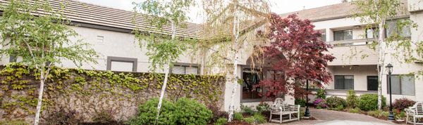 Moraga Royale - image 1