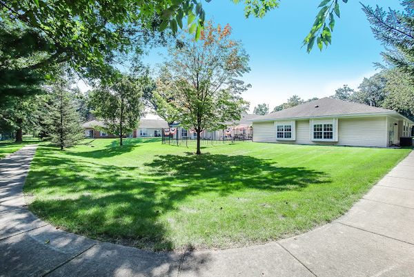 Ludington Woods Assisted Living & Memory Care - image 1