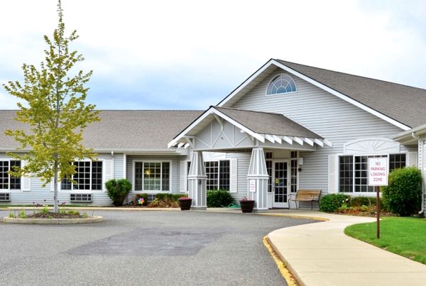 Avista Senior Living Ellensburg - image 1