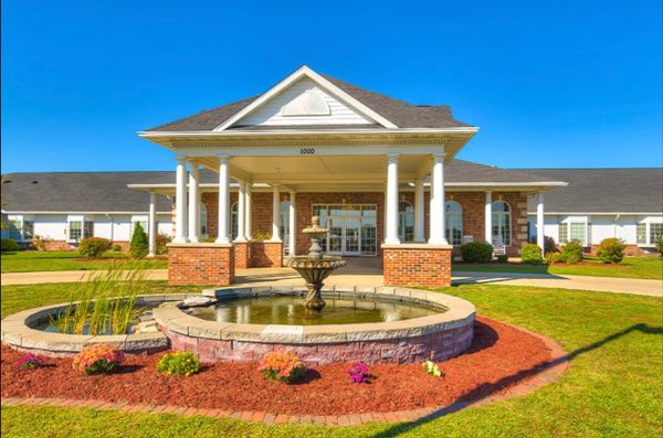Cedarhurst Of Godfrey - image 1