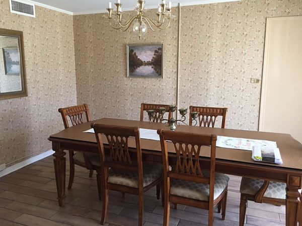 Easton's Place - image 1