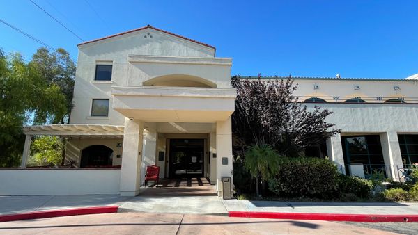 Ararat Home Of Los Angeles - image 1