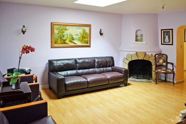 Heritage Place - image 1