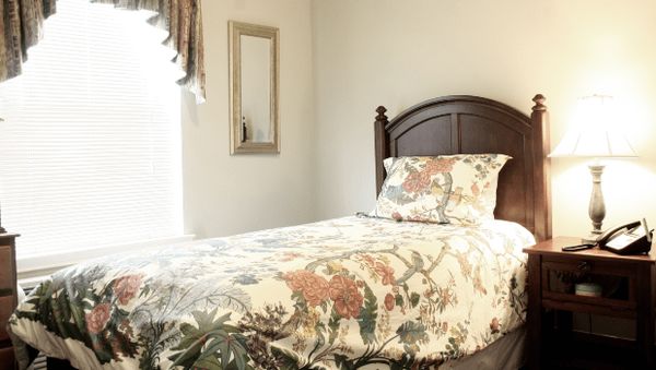Charter Senior Living Of Cookeville - image 1