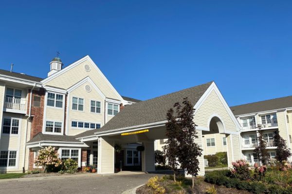 Independence Village of Madison Heights - image 1
