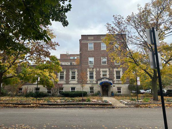 Hartwell Place - image 1