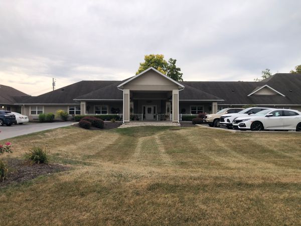 Springview Manor - image 1