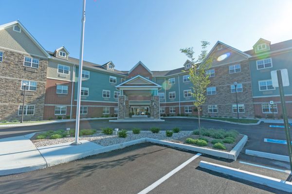Glasswater Creek Of Lafayette - image 1