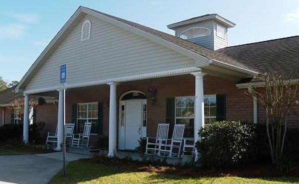 Coastal Senior Living Of Saint Mary's - image 1