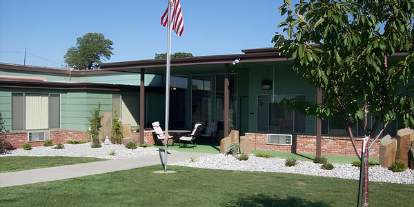 Whitman Health & Rehab Center - image 1