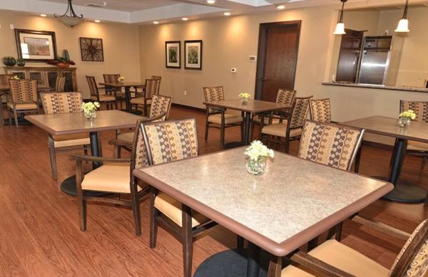 Caliche Senior Living - image 1