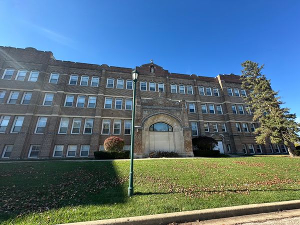 Amazing Grace Senior Living - image 1