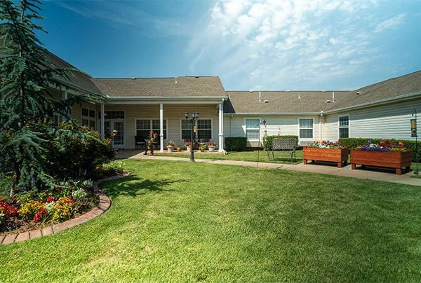 Morada Midwest City - image 1