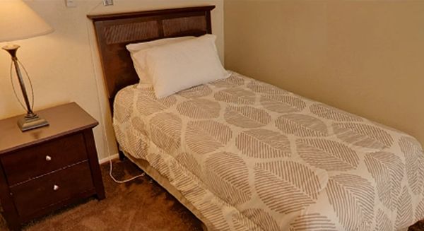 Glen Park At Glendale - Boynton St - image 1