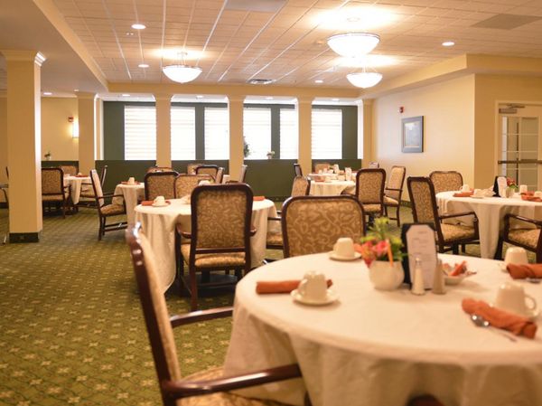 Kingsway Arms Nursing Center - image 1