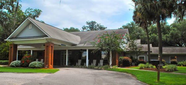 Oaks at Beaufort - image 1