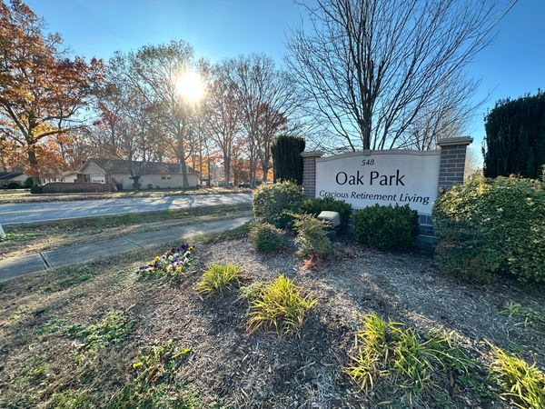 Oak Park Retirement - image 1