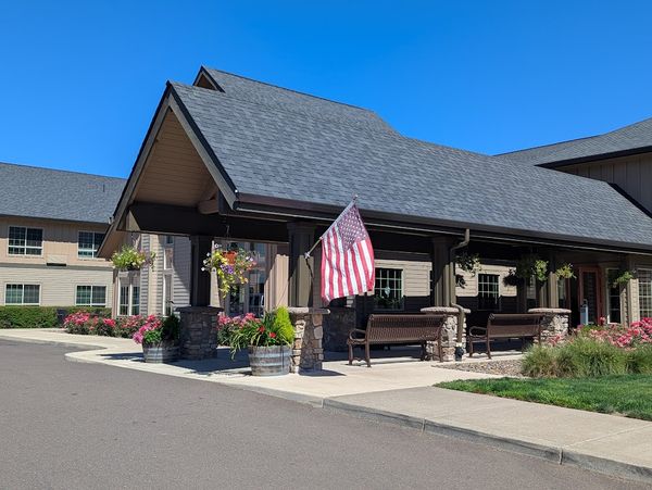 Arcadia Senior Living - image 1