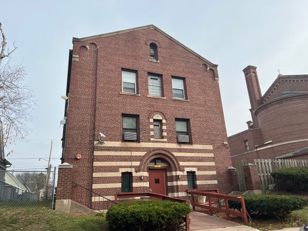 Parsons House - image 1