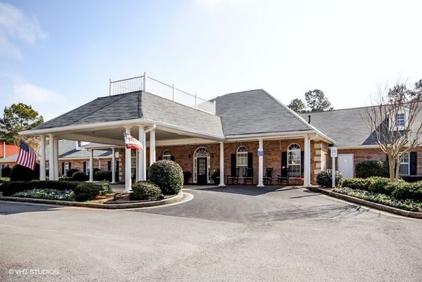 Cedarhurst Of Oakwood - image 1