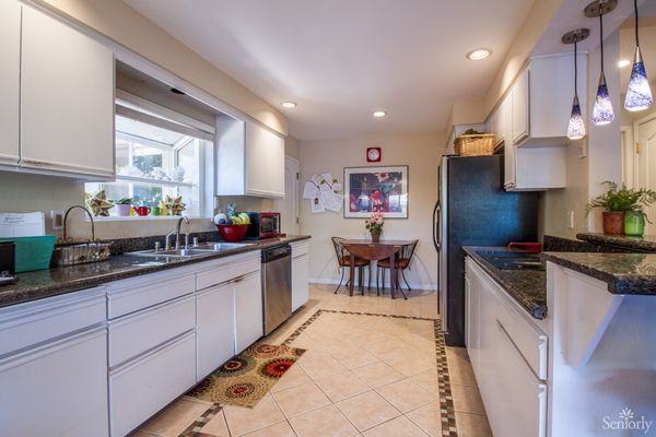 Bridge View Senior Living - image 1