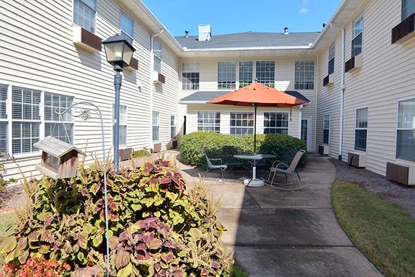 Bellevue Village At Woodstock - image 1