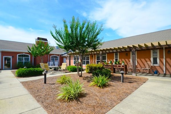 Charter Senior Living Of Panama City Beach - image 1