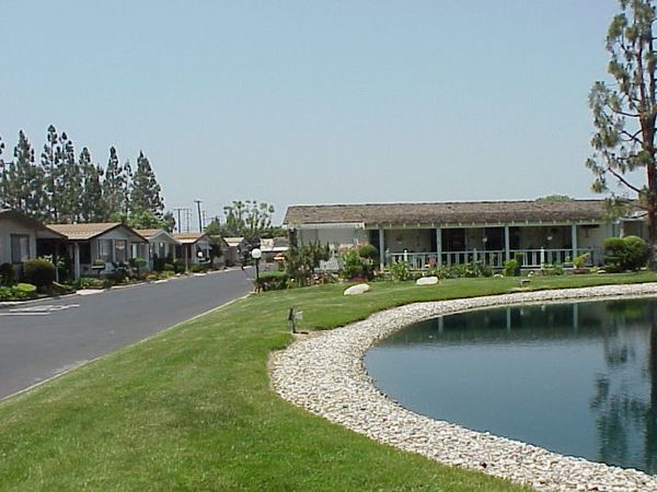 Lake Park Placentia - image 1