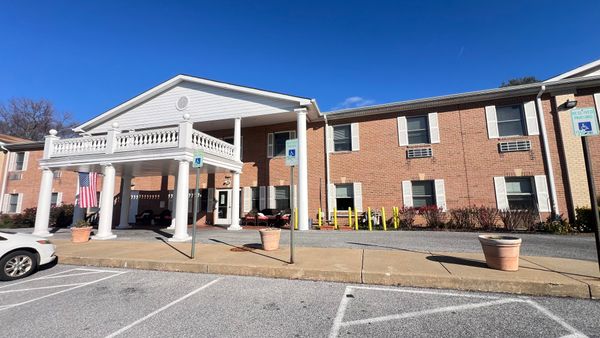 Shangri La Senior Living - image 1