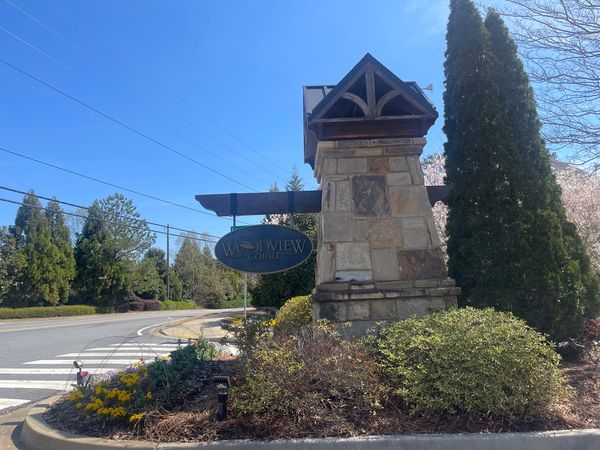 Woodview Court - image 1
