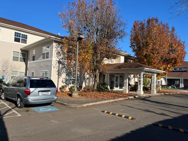 Arbor Ridge Assisted Living - image 1